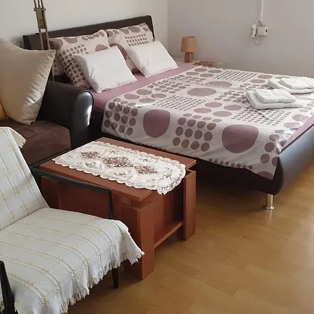 Apartament Dinka Punat